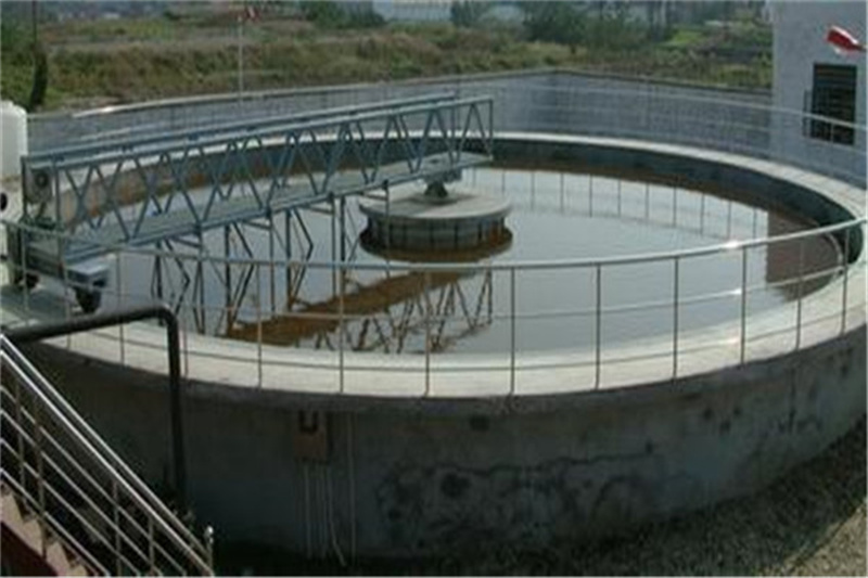 中心傳動(dòng)刮泥機(jī)